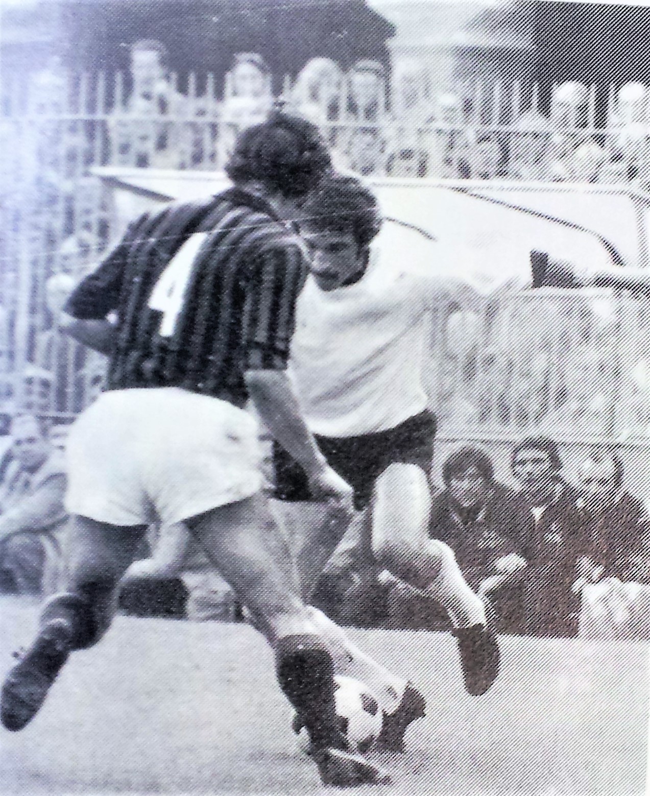 Milan-Cesena-1973-74 Bertarelli contro Dolci