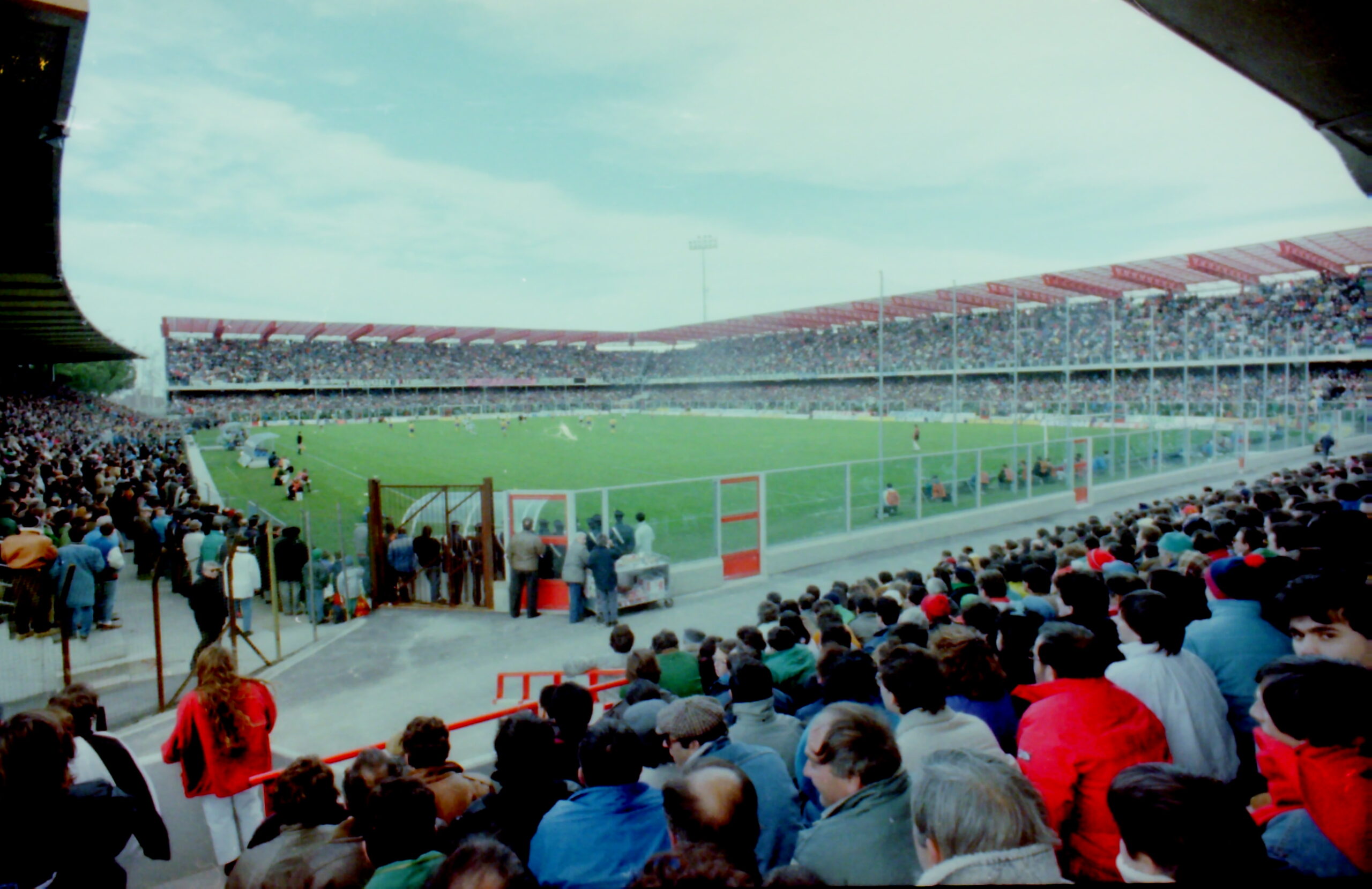 Il nuovo Dino Manuzzi in Cesena-Juventus 1988-89