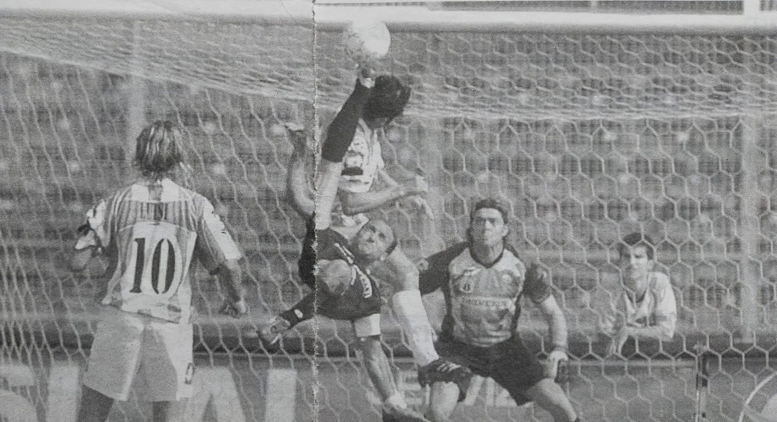Pescara-Cesena-2005-06-Salvetti-gol-in-rovesciataCorriere-Romagna
